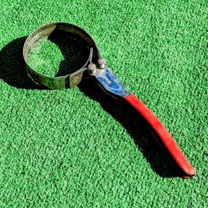 Heavy Duty Band Oil Filter Wrench Remove Tool Adjustable 3-1/2" to 3-7/8" EUC